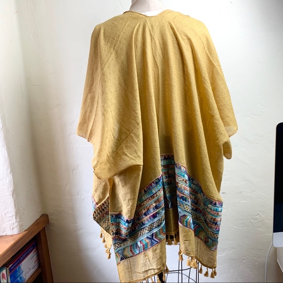 BOHO Tassel Kimono - Picture 13 of 14